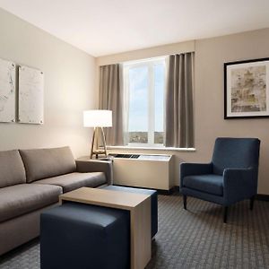 One-Bedroom Suite Two Double Beds Non-Smoking